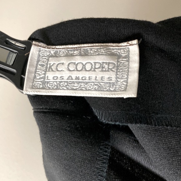 KC Cooper Los Angeles vintage black skirt, small- 26” waist x 23” length - Picture 7 of 8